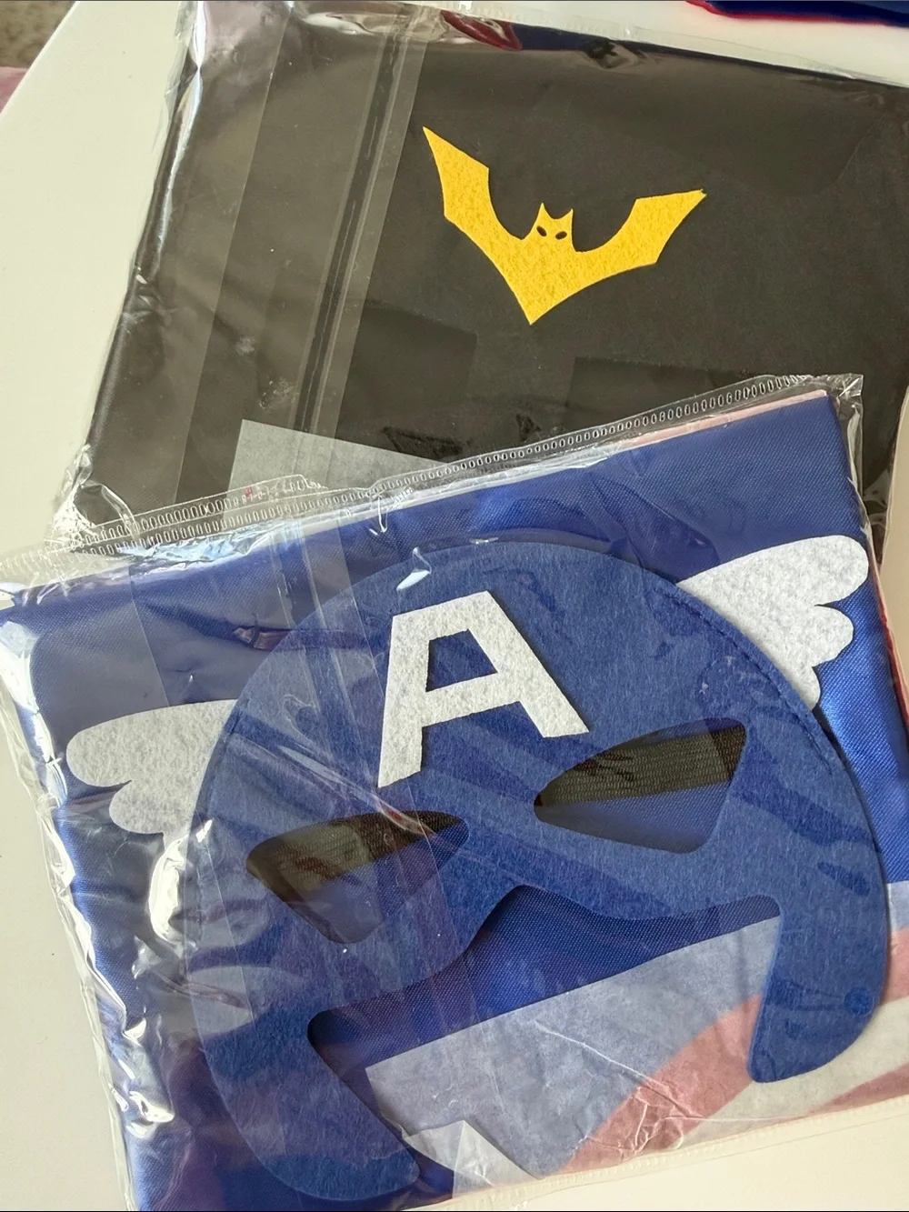Boys superhero cape and mask combos, EUC, spider man, Batman, captain america